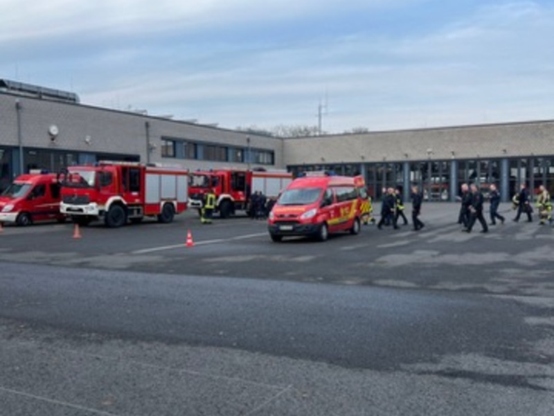 FW Dinslaken: Unterstützung bei Großeinsatz - Foto: presseportal.de