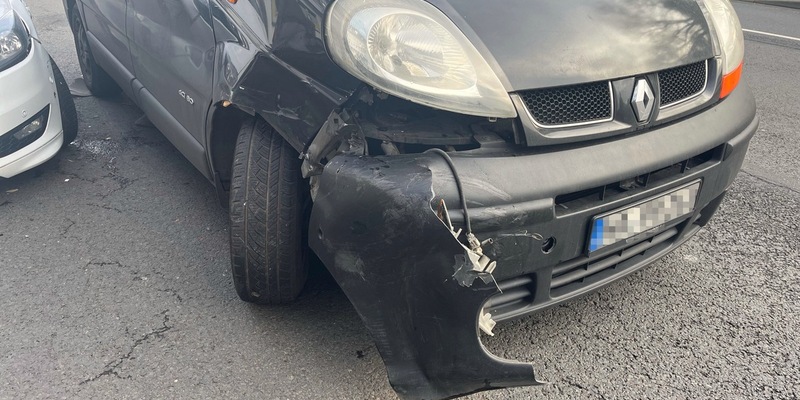 POL-HA: Verkehrsunfall beim Ausparken - eine verletzte Frau, zwei Autos abgeschleppt - Foto: presseportal.de