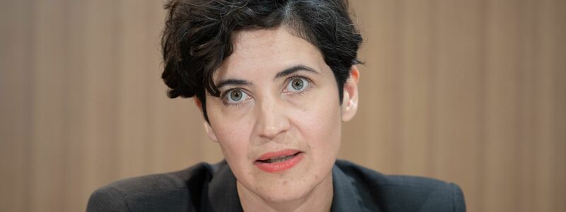 Die US-Regierung hat die Geschäftsführerin der gemeinnützigen Organisation HateAid, Anna-Lena von Hodenberg (Foto) und ihre Kollegin  Josephine Ballon mit einem Einreiseverbot belegt.  - Foto: Soeren Stache/dpa
