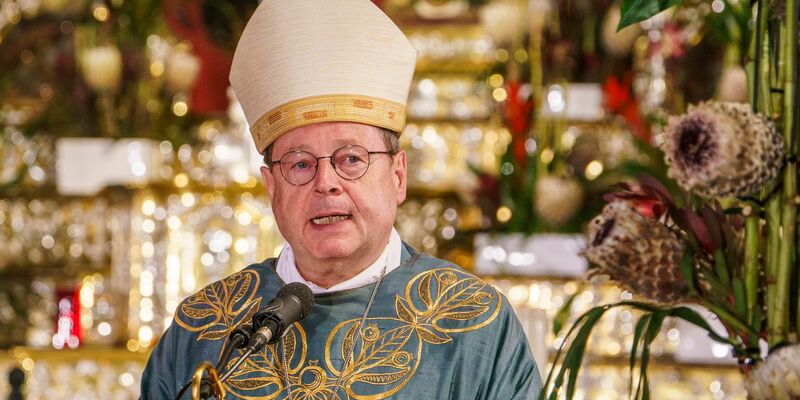 Der Vorsitzende der Deutschen Bischofskonferenz, Georg Bätzing, warnt in seiner Weihnachtspredigt vor «egoistischem Nationalismus». (Archivbild) - Foto: Andreas Arnold/dpa