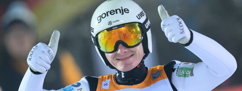 Domen Prevc ist in dieser Saison bisher der Überflieger. (Archivbild) - Foto: Hendrik Schmidt/dpa