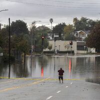Schwere Unwetter sorgen im Süden Kaliforniens für Überschwemmungen. - Foto: Matthew Hoen/ZUMA Press Wire/dpa
