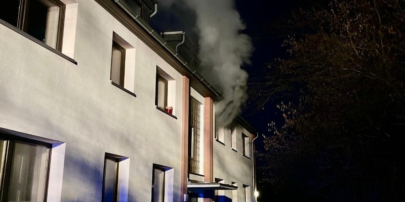 FW Lehrte: Drei Einsätze am 1. Weihnachtsfeiertag für die ehrenamtlichen Feuerwehrkräfte im Stadtgebiet Lehrte - Foto: presseportal.de