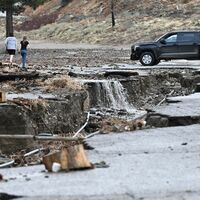 Besonders betroffen war Wrightwood nordöstlich von Los Angeles. - Foto: William Liang/FR172065 AP/dpa