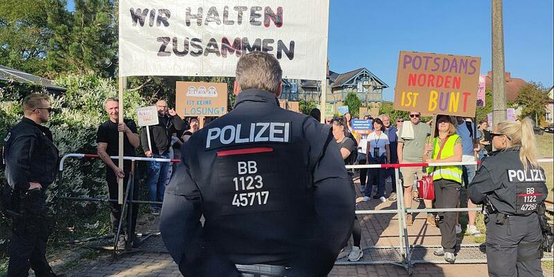 Demo gegen AfD-Wahlparty in Brandenburg (Archiv) - Foto: über dts Nachrichtenagentur