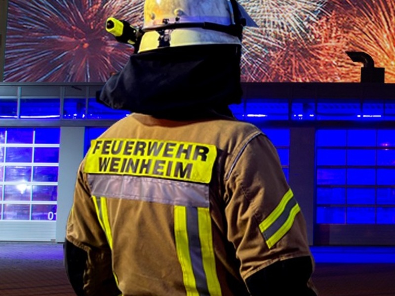 FW Weinheim: Sicher ins neue Jahr - Richtiges Verhalten mit Feuerwerkskörpern und Silvester-Sicherheit - Foto: presseportal.de