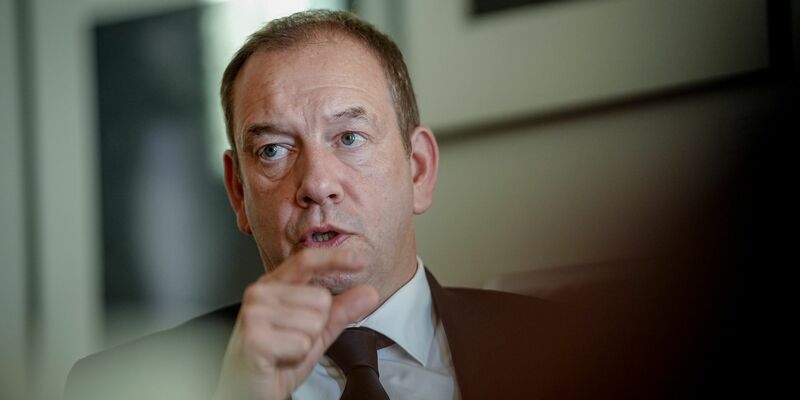 Wehrbeauftragter Henning Otte - Foto: Kay Nietfeld/dpa
