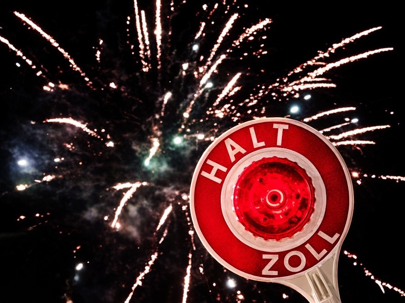 HZA-KA: Gefährliche Pyrotechnik/ Zoll mahnt zur Vorsicht bei Feuerwerk aus dem Ausland - Foto: presseportal.de