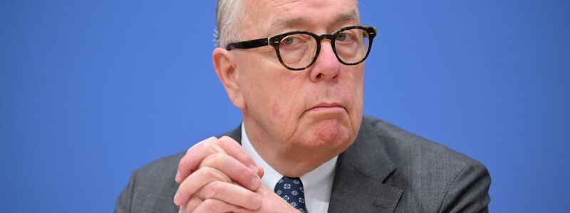 Ungeregelte Knallerei führe immer wieder zu schweren Verletzungen, warnte Reinhardt. (Archivfoto) - Foto: Soeren Stache/dpa