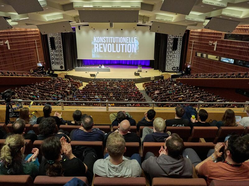 Der Kongress des Chaos Computer Clubs ist das größte Treffen der Hackerszene in Europa. - Foto: Georg Wendt/dpa