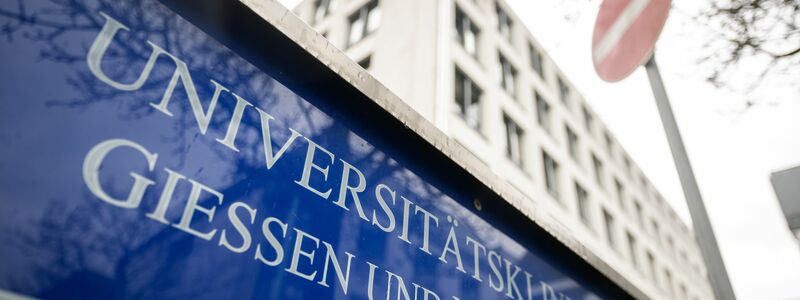 Ein Patient soll in einem psychischen Ausnahmezustand gewesen sein, als die Polizei eingriff. (Archivbild) - Foto: Sebastian Gollnow/dpa