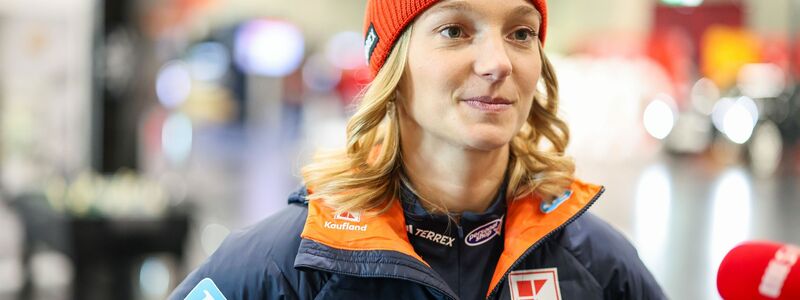 Prägte das deutsche Skispringen: Katharina Schmid. (Archivbild) - Foto: Daniel Löb/dpa