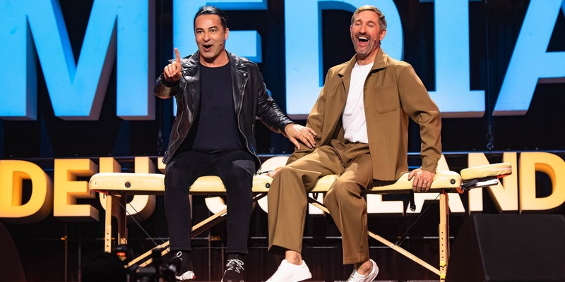 Bülent Ceylan Daniel Boschmann Die besten Comedians Deutschlands - Foto: Joyn/Brainpool/Steffen Z. Wolff, presseportal.de
