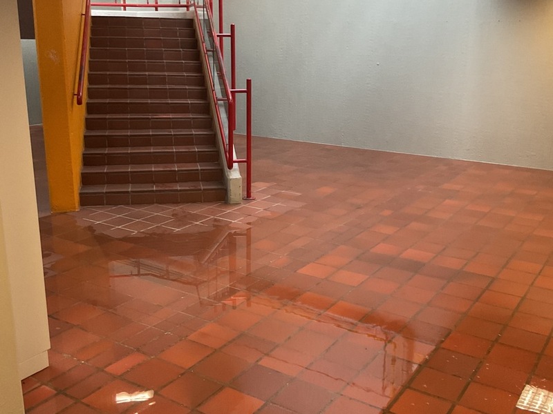 FW-HAAN: Gesamtschulgebäude nach Einbruch massiv beschädigt - Foto: presseportal.de