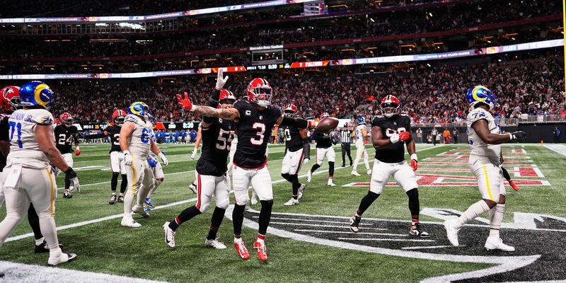 Die Atlanta Falcons schlagen die Los Angeles Rams dank einer starken ersten Hälfte. - Foto: Mike Stewart/AP/dpa