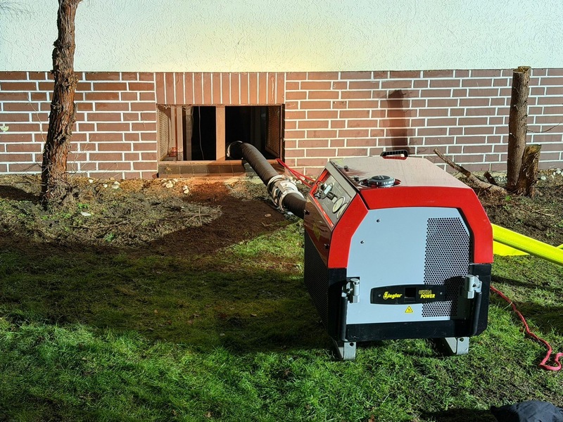 FW Celle: Wasserrohrbruch - Keller unter Wasser! - Foto: presseportal.de