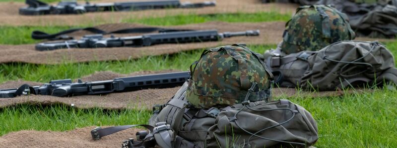 Der Wehrbeauftragte Henning Otte stellt eine geänderte Einstellung der Gesellschaft zur Bundeswehr fest.  - Foto: Stefan Sauer/dpa