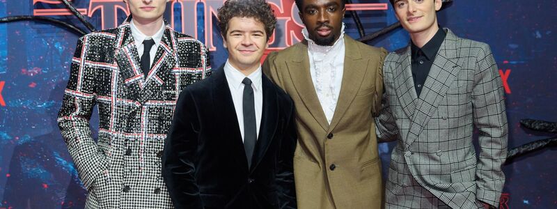 Finn Wolfhard, Gaten Matarazzo, Caleb McLaughlin und Noah Schnapp bei einem Fan-Event in Berlin. (Archivbild) - Foto: Annette Riedl/dpa