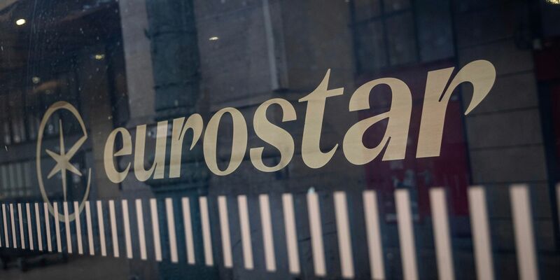 Im Bahnverkehr durch den Eurotunnel kann es auch am Tag nach dem großen Reisechaos zu Verspätungen und Zugausfällen kommen. - Foto: Aurelien Morissard/AP/dpa