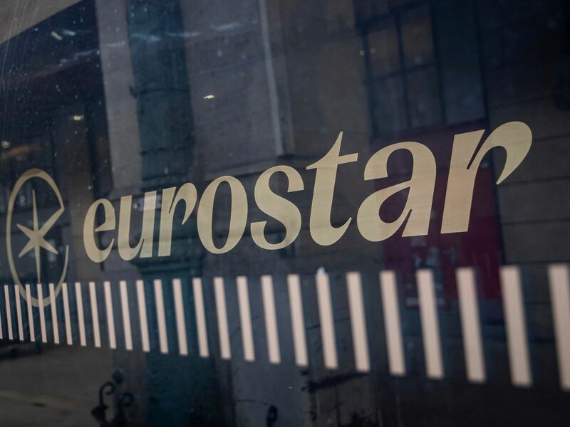 Im Bahnverkehr durch den Eurotunnel kann es auch am Tag nach dem großen Reisechaos zu Verspätungen und Zugausfällen kommen. - Foto: Aurelien Morissard/AP/dpa