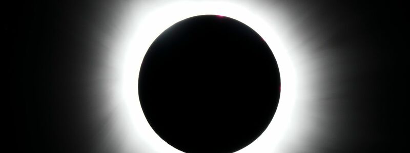 Eine totale Sonnenfinsternis ist ein beeindruckendes Schauspiel. (Illustration) - Foto: Julio Cortez/AP/dpa