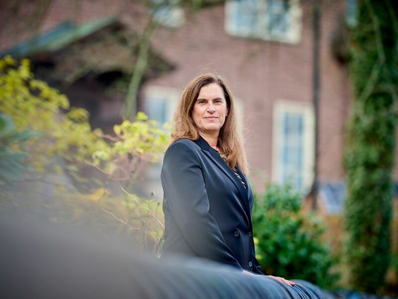 Die gebürtige Belgierin Ellen Moons tritt zum Jahreswechsel als erste Frau in der Geschichte der Königlich-Schwedischen Akademie der Wissenschaften (KVA) den Posten als Generalsekretärin an. - Foto: Patrik Lundin/KVA/dpa