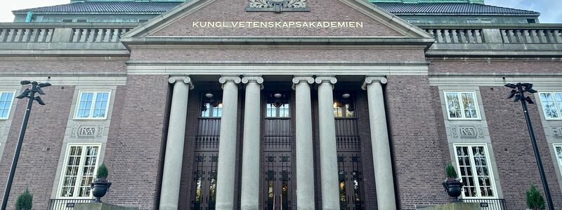 Die Königlich-Schwedische Akademie der Wissenschaften ist für die Vergabe der Nobelpreise in Physik, Chemie und Wirtschaftswissenschaften zuständig. (Archivbild) - Foto: Steffen Trumpf/dpa