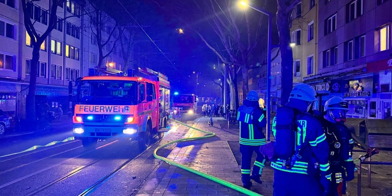 FW-MH: Ruhige Silvesternacht für Feuerwehr und Rettungsdienst in Mülheim an der Ruhr - 23 Brandeinsätze und 27 Rettungsdiensteinsätze - Foto: presseportal.de