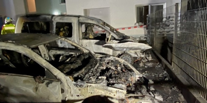 FW Paderborn: Einsatzreicher Jahreswechsel 2025/26 für die Feuerwehr Paderborn - zwei größere Einsatzlagen in der Neujahrsnacht - Foto: presseportal.de