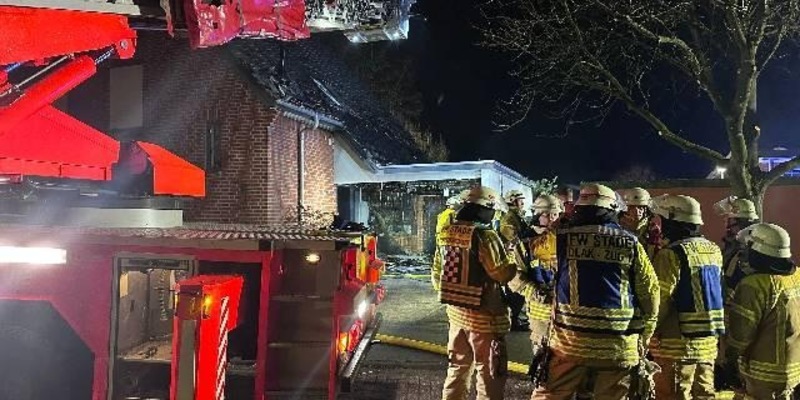 POL-STD: Jahreswechsel 2025/2026 - viel Arbeit für Polizei, Feuerwehr und Rettungsdienst - Brände verursachen große Sachschäden - Foto: presseportal.de