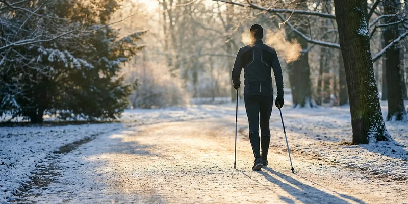 Nordic Walking erlebt 2026 als Healthspan-Booster ein Comeback - Foto: über boerse-global.de