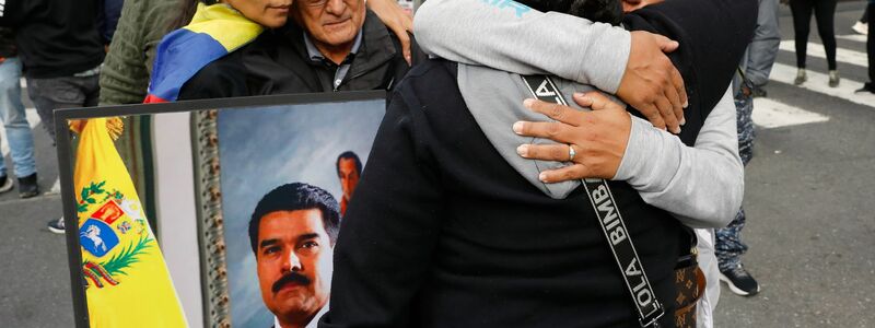 Der Verbleib von Maduro ist aktuell unklar. - Foto: Cristian Hernandez/AP/dpa