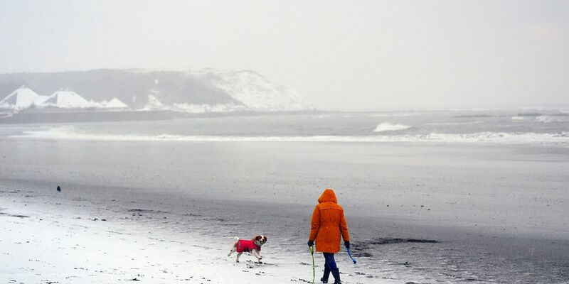 Schnee und eisige Temperaturen in Europa. - Foto: Danny Lawson/PA/AP/dpa