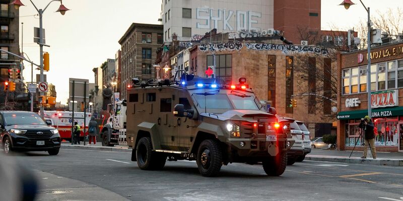 Nicolás Maduro ist für seinen ersten Termin zu einem Gericht in New York gebracht worden.  - Foto: Stefan Jeremiah/FR171756 AP/AP/dpa