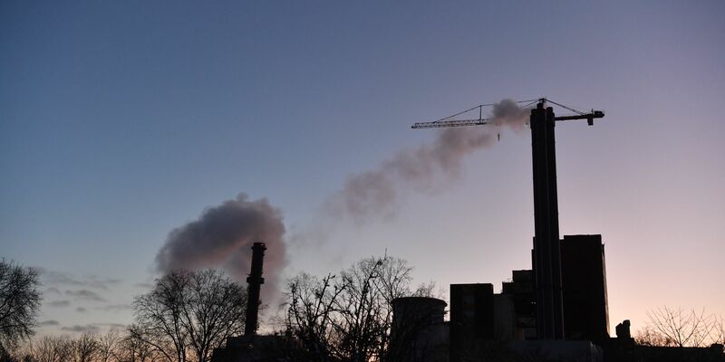 Der Stromausfall in Berlin ist für Betroffene dramatisch - aber längst nicht der einzige Vorfall. - Foto: Paul Zinken/dpa