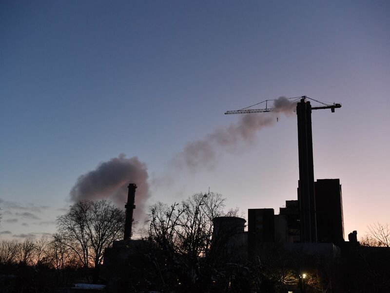 Der Stromausfall in Berlin ist für Betroffene dramatisch - aber längst nicht der einzige Vorfall. - Foto: Paul Zinken/dpa