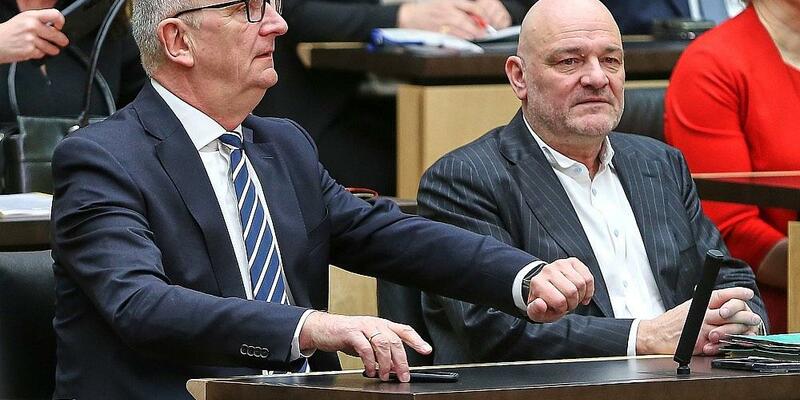 Robert Crumbach und Dietmar Woidke (Archiv) - Foto: via dts Nachrichtenagentur