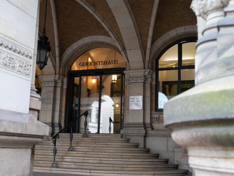 Ein Mann soll jahrelang seine Familie gequält haben und steht deshalb ab Mitte Januar vor Gericht. (Archivbild) - Foto: Alicia Windzio/dpa