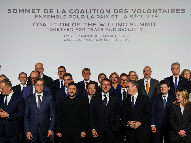 Kanzler Merz stellt eine militärische Beteiligung Deutschlands an der Absicherung eines Waffenstillstands in Aussicht. - Foto: Ludovic Marin/Pool AFP/AP/dpa