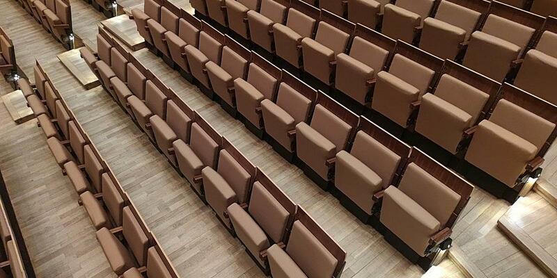 Sitze in einem Zuschauersaal (Archiv) - Foto: via dts Nachrichtenagentur