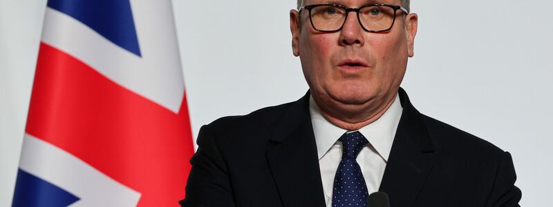 Premier Starmer geht von britischen und französischen Truppen in der Ukraine aus. - Foto: Ludovic Marin/Pool AFP/AP/dpa