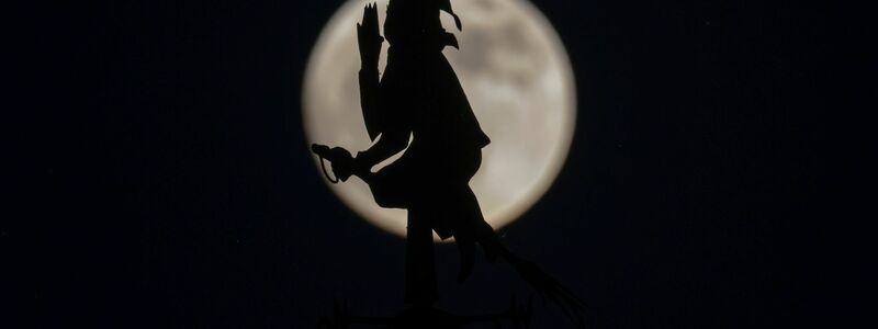 In Deutschland ist der Glaube an Hexerei nicht so stark ausgeprägt. (Archivbild) - Foto: Thomas Warnack/dpa