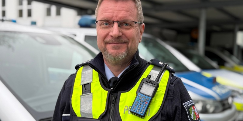 POL-SU: André Barke ist seit Jahresbeginn neuer Bezirksdienstbeamter in Niederkassel - Foto: presseportal.de