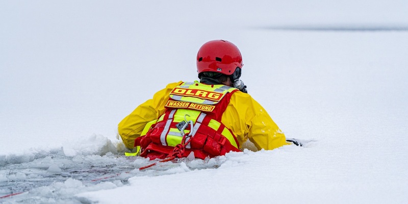 DLRG zu Eisflächen: Die Winteridylle ist eine trügerische - Foto: presseportal.de