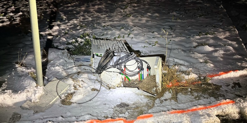 POL-KLE: Geldern - Stromkasten beschädigt: Zeugen nach Verkehrsunfallflucht gesucht - Foto: presseportal.de