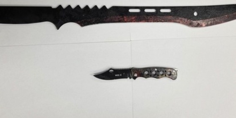 BPOL-FL: NMS - Jugendliche mit Messer und Machete im Bahnhof angetroffen - Foto: presseportal.de