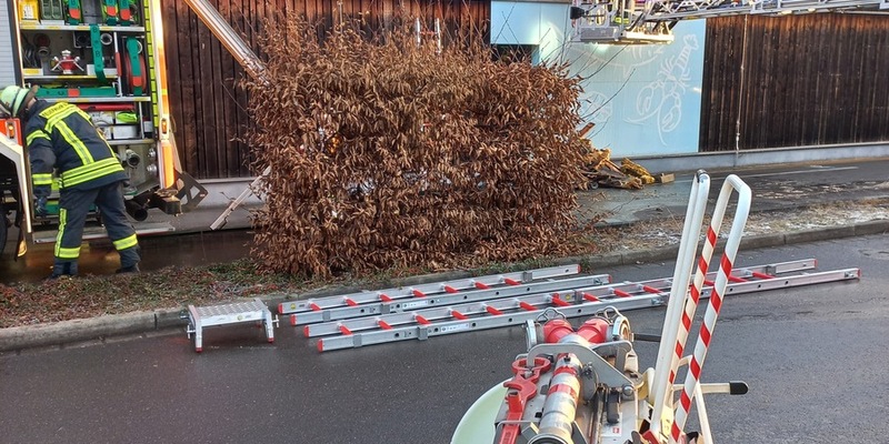 FW-BN: Mehrere Brände und Brandmeldungen im Stadtgebiet Bonn fordern Feuerwehr und Rettungsdienst - Foto: presseportal.de