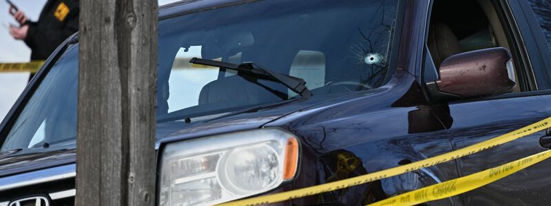 Frau stirbt nach Schüssen eines ICE-Beamten in Minneapolis - Foto: Tom Baker/AP/dpa