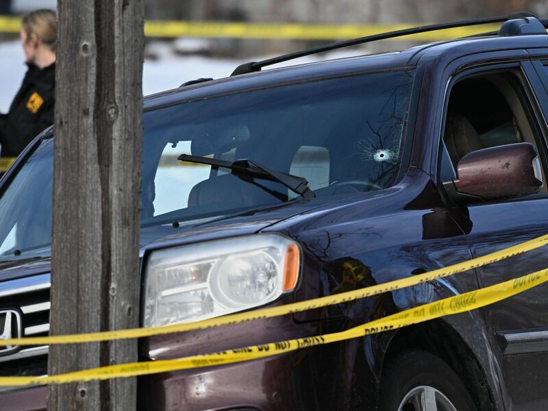 Frau stirbt nach Schüssen eines ICE-Beamten in Minneapolis - Foto: Tom Baker/AP/dpa