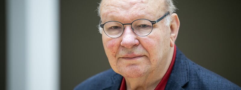 Berlins ehemaliger Regierender Bürgermeister Walter Momper (SPD) übt Kritik an seinem Amtsnachfolger Kai Wegner (CDU). - Foto: Hannes P. Albert/dpa